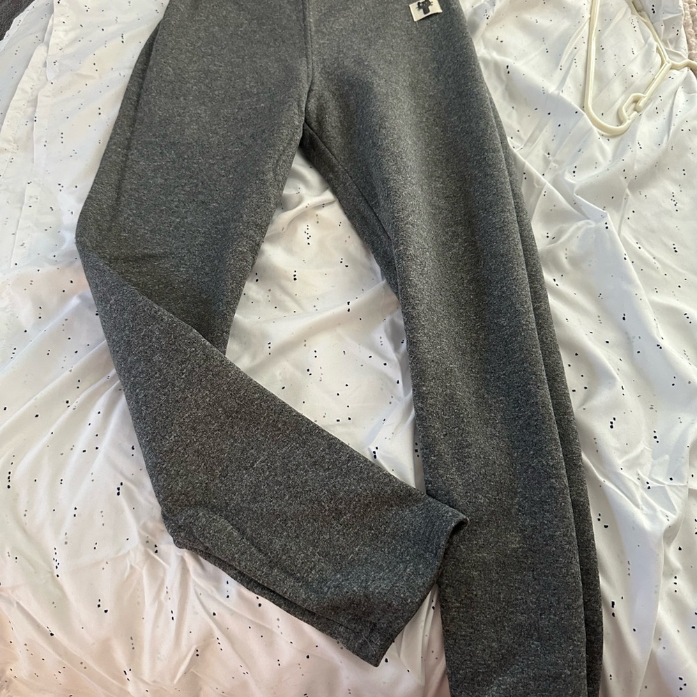 Grey fleece lined leggings